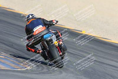 media/Dec-05-2024-Racers Edge (Thu) [[e102e0690b]]/3-B Group/Session 1 Turn 8 Backside/